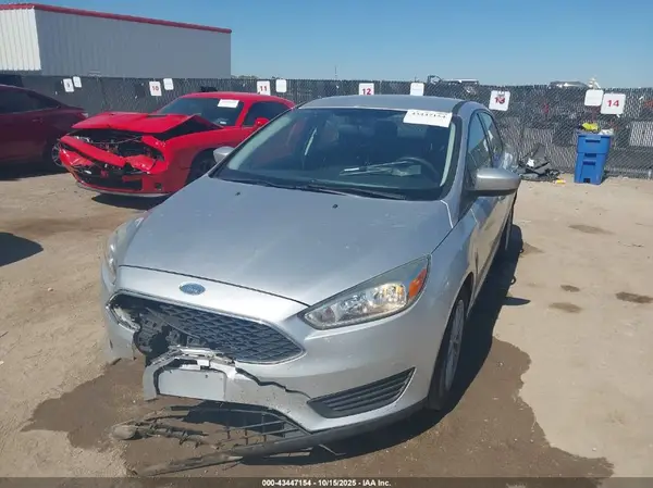 1FADP3F22JL327593 2018 FORD FOCUS - Image 2