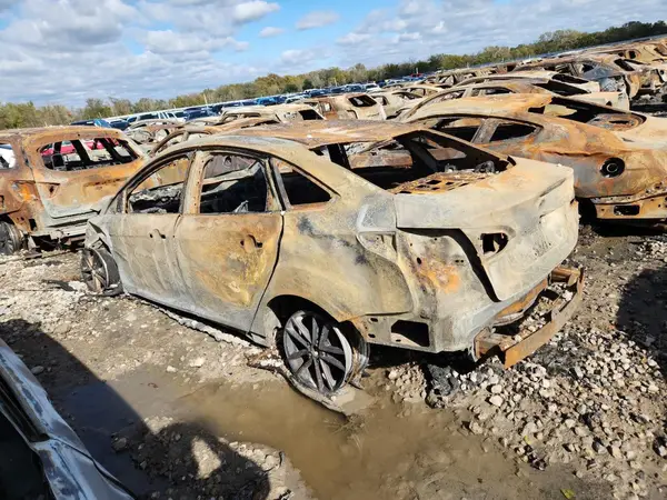 1FADP3F22JL328744 2018 FORD FOCUS - Image 2