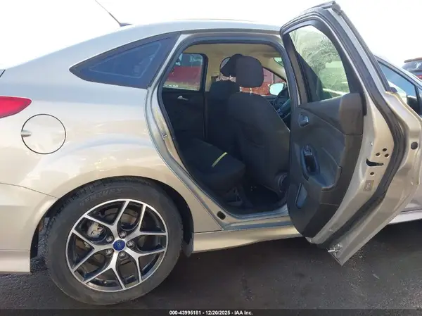 1FADP3F23GL212980 2016 FORD FOCUS - Image 8