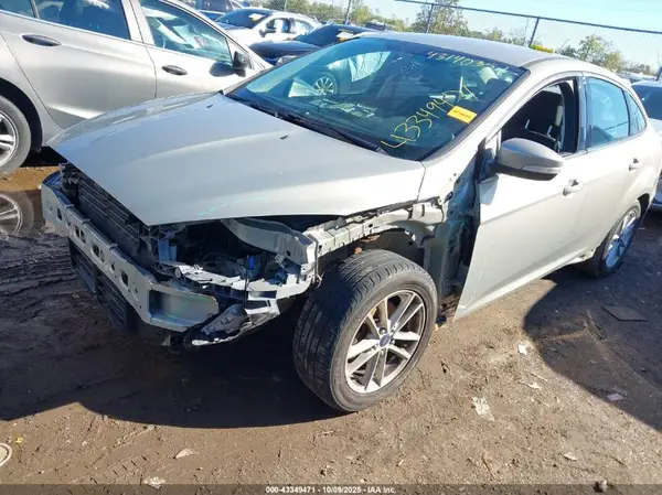 1FADP3F23GL226880 2016 FORD FOCUS - Image 2