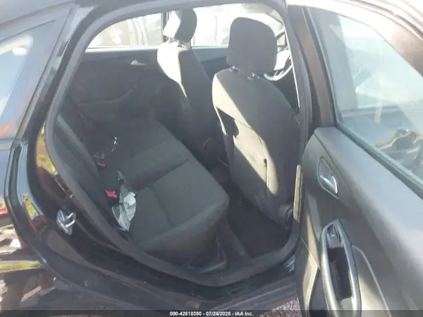 1FADP3F23GL229326 2016 FORD FOCUS - Image 8