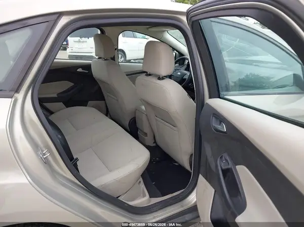 1FADP3F23GL252086 2016 FORD FOCUS - Image 8