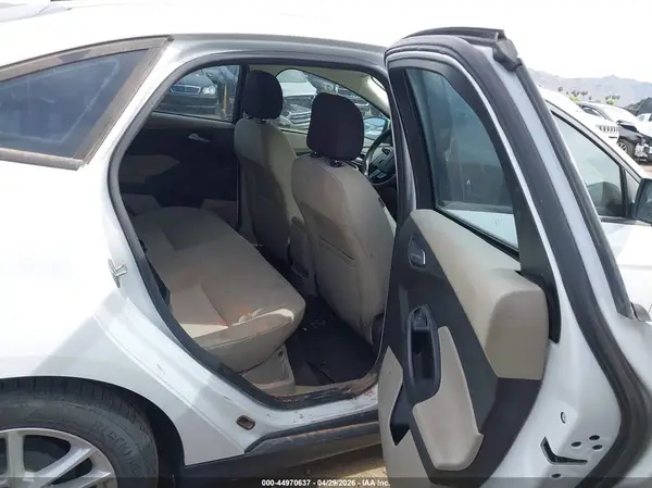 1FADP3F23GL254405 2016 FORD FOCUS - Image 8