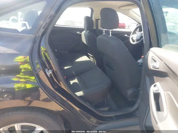 1FADP3F23GL256185 2016 FORD FOCUS - Image 8