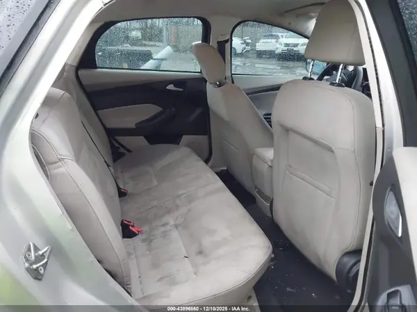 1FADP3F23GL283628 2016 FORD FOCUS - Image 8