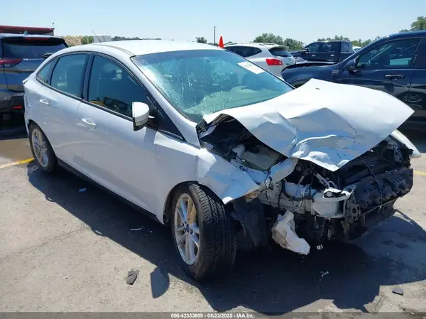 1FADP3F23GL338496 2016 FORD FOCUS - Image 1