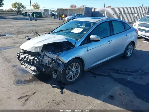 1FADP3F23GL352317 2016 FORD FOCUS - Image 2