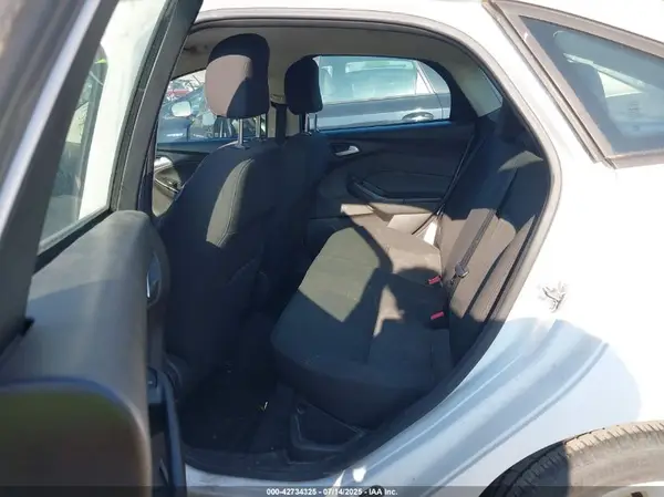 1FADP3F23GL352365 2016 FORD FOCUS - Image 8