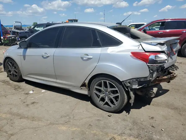 1FADP3F23GL359641 2016 FORD FOCUS - Image 2