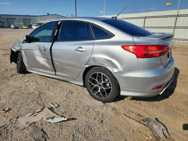 1FADP3F23GL362815 2016 FORD FOCUS - Image 2