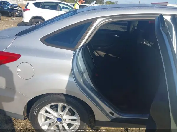 1FADP3F23GL365522 2016 FORD FOCUS - Image 8