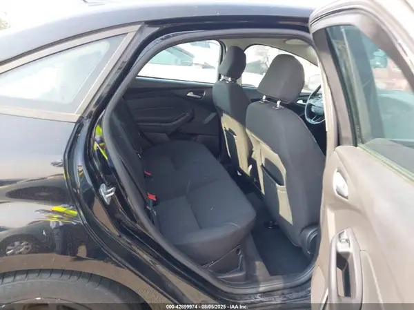 1FADP3F23GL405517 2016 FORD FOCUS - Image 8
