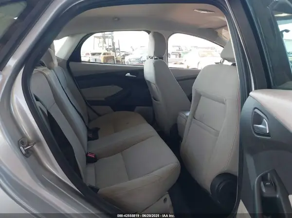 1FADP3F23GL405839 2016 FORD FOCUS - Image 8