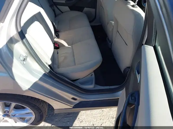 1FADP3F23GL406716 2016 FORD FOCUS - Image 8