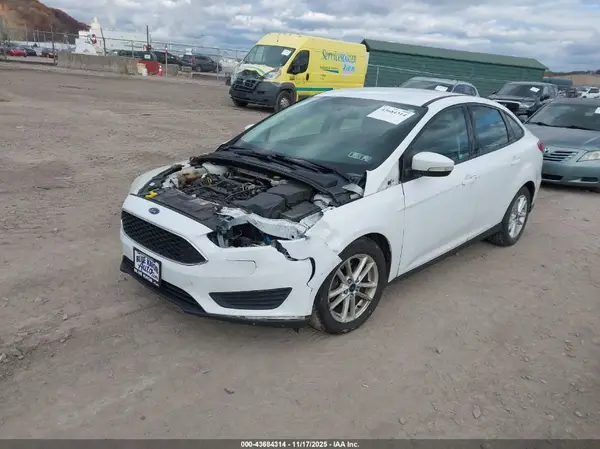 1FADP3F23HL201222 2017 FORD FOCUS - Image 2