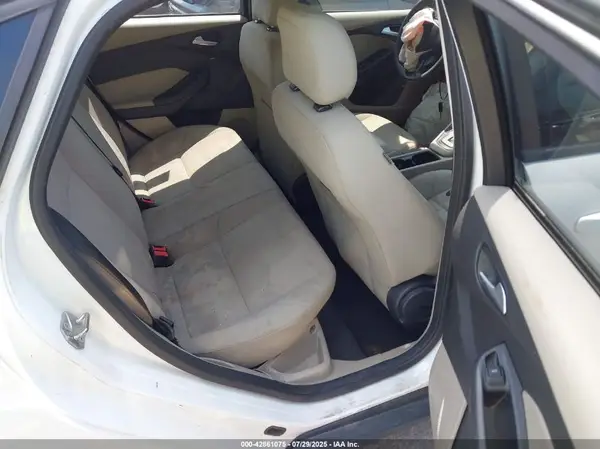 1FADP3F23HL218702 2017 FORD FOCUS - Image 8