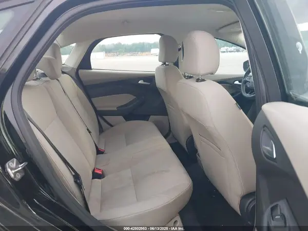 1FADP3F23HL228369 2017 FORD FOCUS - Image 8