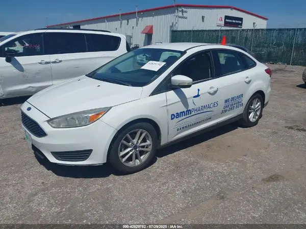1FADP3F23HL235628 2017 FORD FOCUS - Image 2