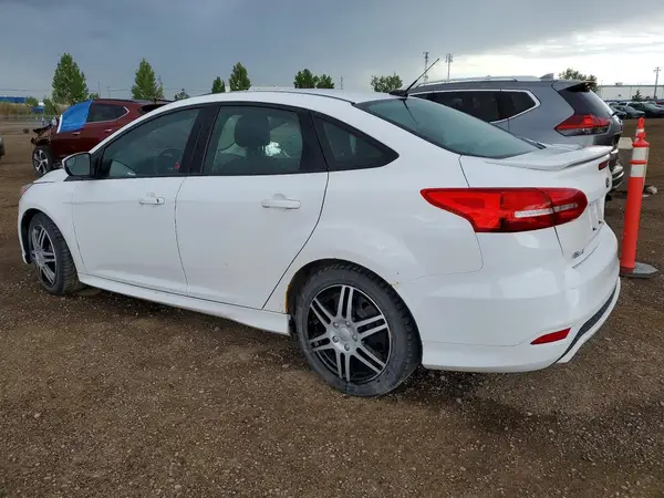 1FADP3F23HL261114 2017 FORD FOCUS - Image 2