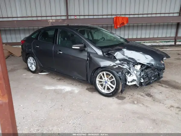 1FADP3F23HL263008 2017 FORD FOCUS - Image 1
