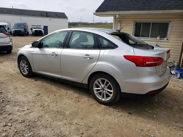 1FADP3F23HL266555 2017 FORD FOCUS - Image 2