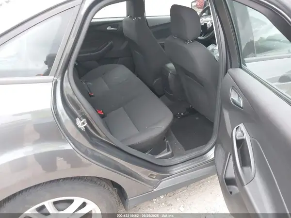 1FADP3F23HL297692 2017 FORD FOCUS - Image 8