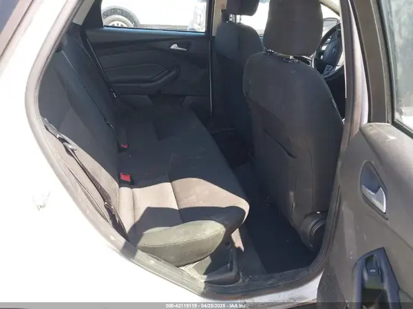 1FADP3F23HL302289 2017 FORD FOCUS - Image 8