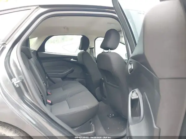 1FADP3F23HL304303 2017 FORD FOCUS - Image 8