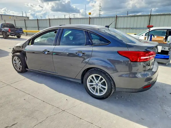 1FADP3F23HL304916 2017 FORD FOCUS - Image 2