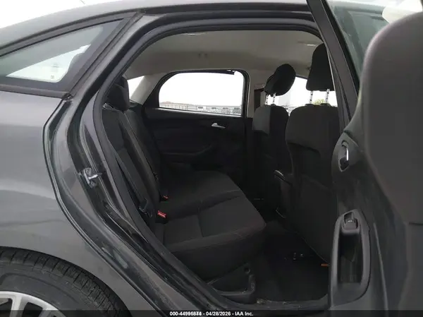 1FADP3F23HL304947 2017 FORD FOCUS - Image 8