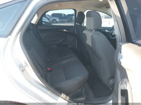 1FADP3F23HL309470 2017 FORD FOCUS - Image 8