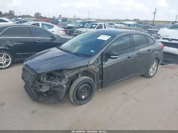1FADP3F23HL324275 2017 FORD FOCUS - Image 2