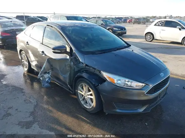 1FADP3F23HL342081 2017 FORD FOCUS - Image 1