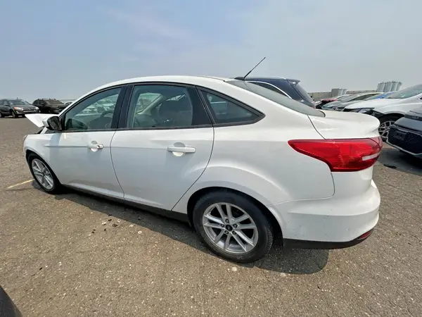 1FADP3F23JL205857 2018 FORD FOCUS - Image 2