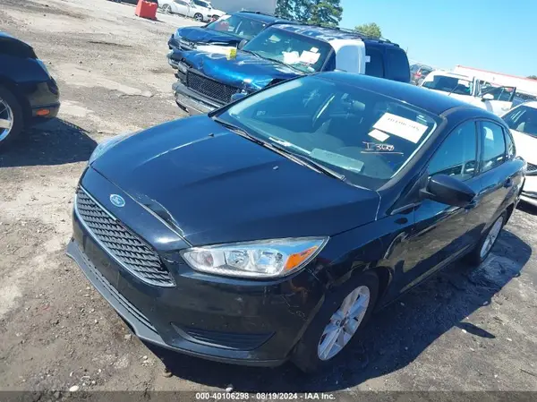 1FADP3F23JL215238 2018 FORD FOCUS - Image 2