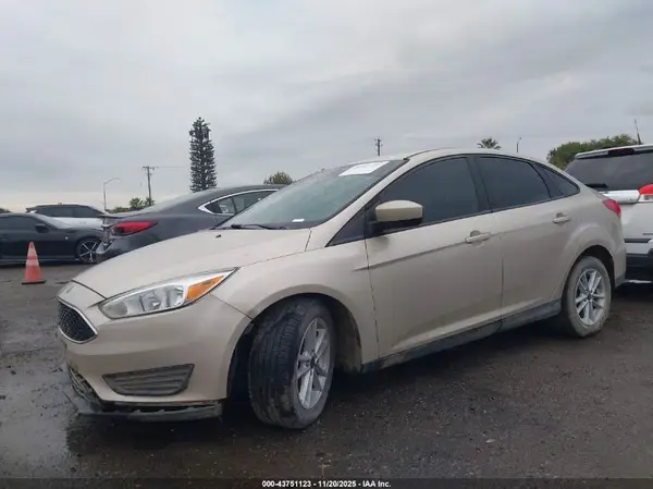 1FADP3F23JL217815 2018 FORD FOCUS - Image 2