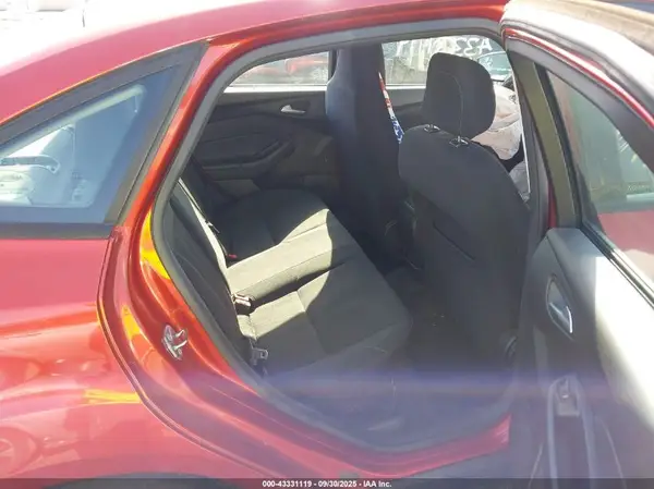 1FADP3F23JL239717 2018 FORD FOCUS - Image 8