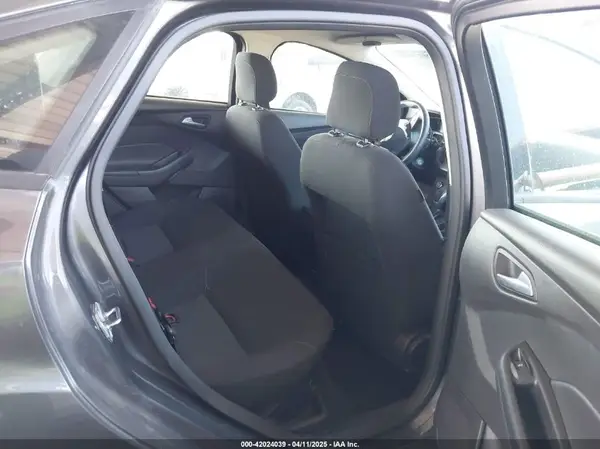 1FADP3F23JL250202 2018 FORD FOCUS - Image 8