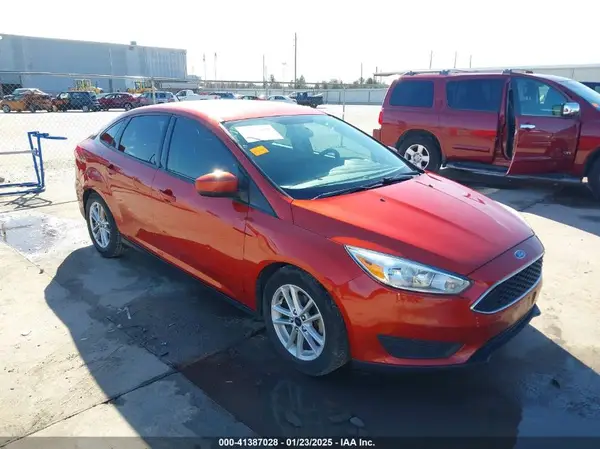 1FADP3F23JL258929 2018 FORD FOCUS - Image 1