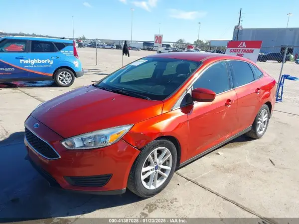 1FADP3F23JL258929 2018 FORD FOCUS - Image 2