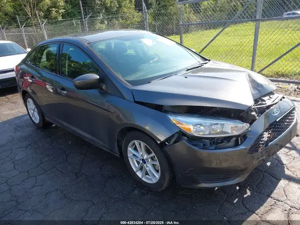 1FADP3F23JL297987 2018 FORD FOCUS - Image 1