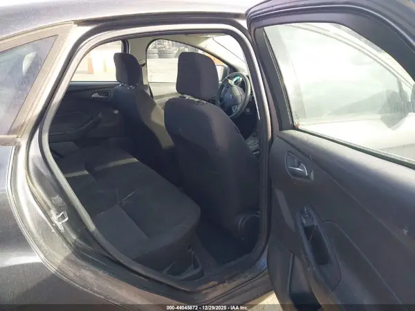 1FADP3F23JL303044 2018 FORD FOCUS - Image 8