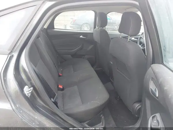 1FADP3F23JL310768 2018 FORD FOCUS - Image 8