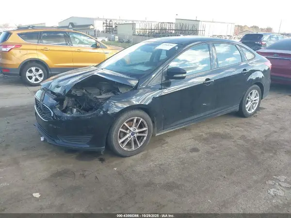 1FADP3F23JL321060 2018 FORD FOCUS - Image 2