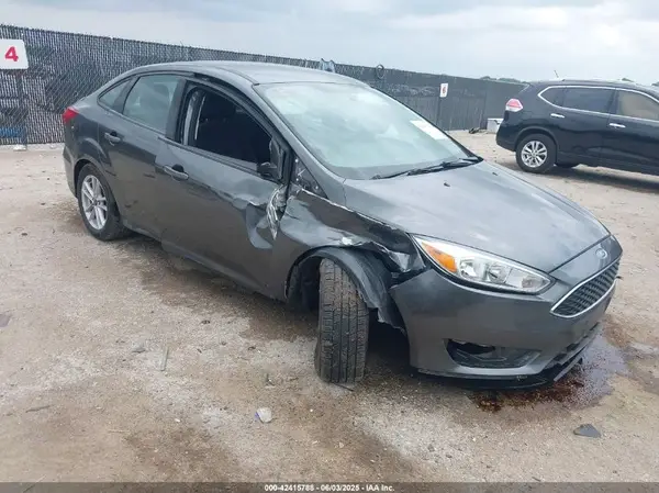 1FADP3F23JL321768 2018 FORD FOCUS - Image 1