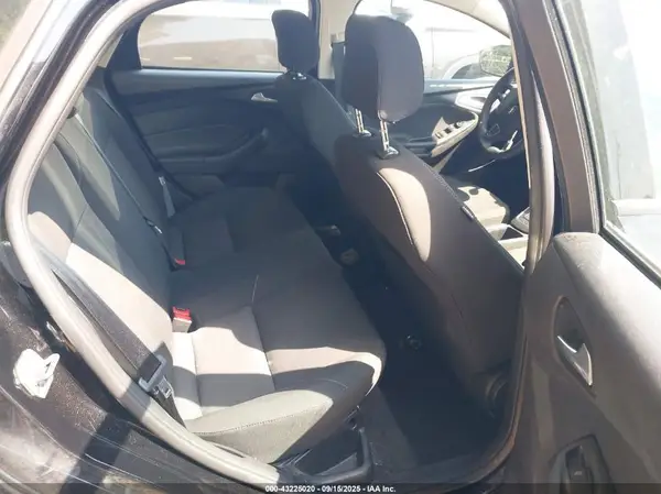 1FADP3F23JL327537 2018 FORD FOCUS - Image 8
