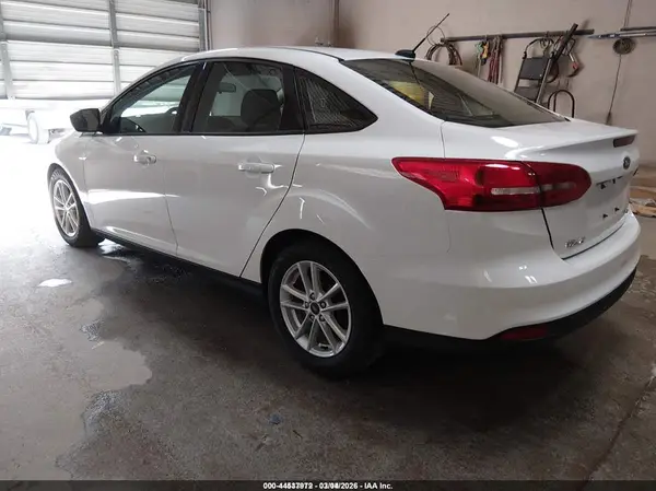 1FADP3F23JL328803 2018 FORD FOCUS - Image 2