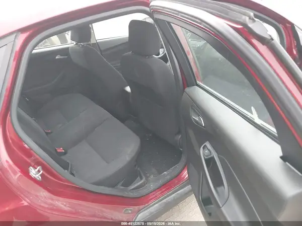 1FADP3F24GL207903 2016 FORD FOCUS - Image 8