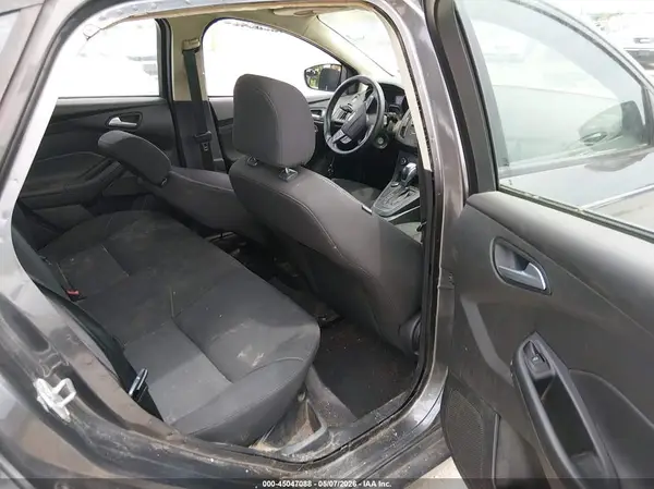 1FADP3F24GL208727 2016 FORD FOCUS - Image 8