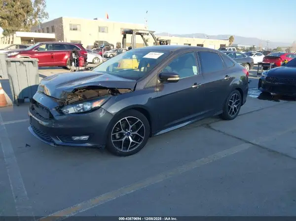 1FADP3F24GL210817 2016 FORD FOCUS - Image 2